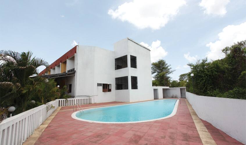 Popular Hotels & Resorts (Yatri Niwas), Silvassa 5